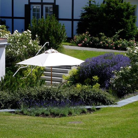 H.W.S. Hotel Der Wilde Schwan Sagard Exterior photo